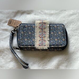 Natural Life brand Everyday Wristlet Wallet Phone holder NWT